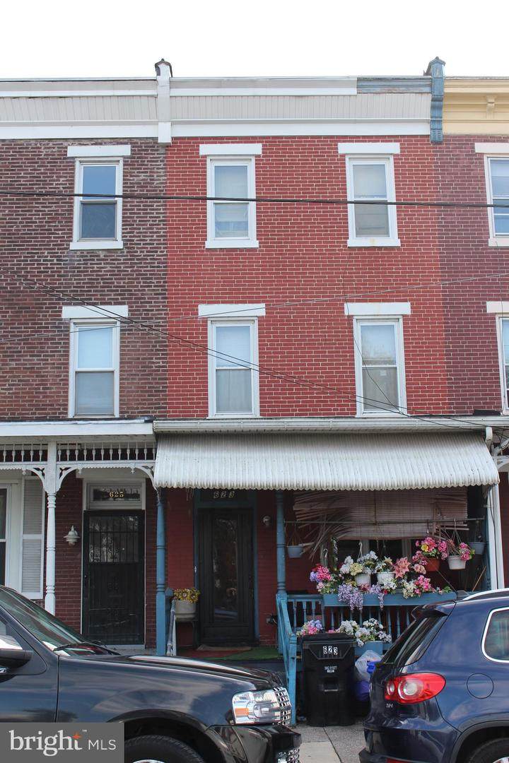 623 Emerald Street - Photo 1