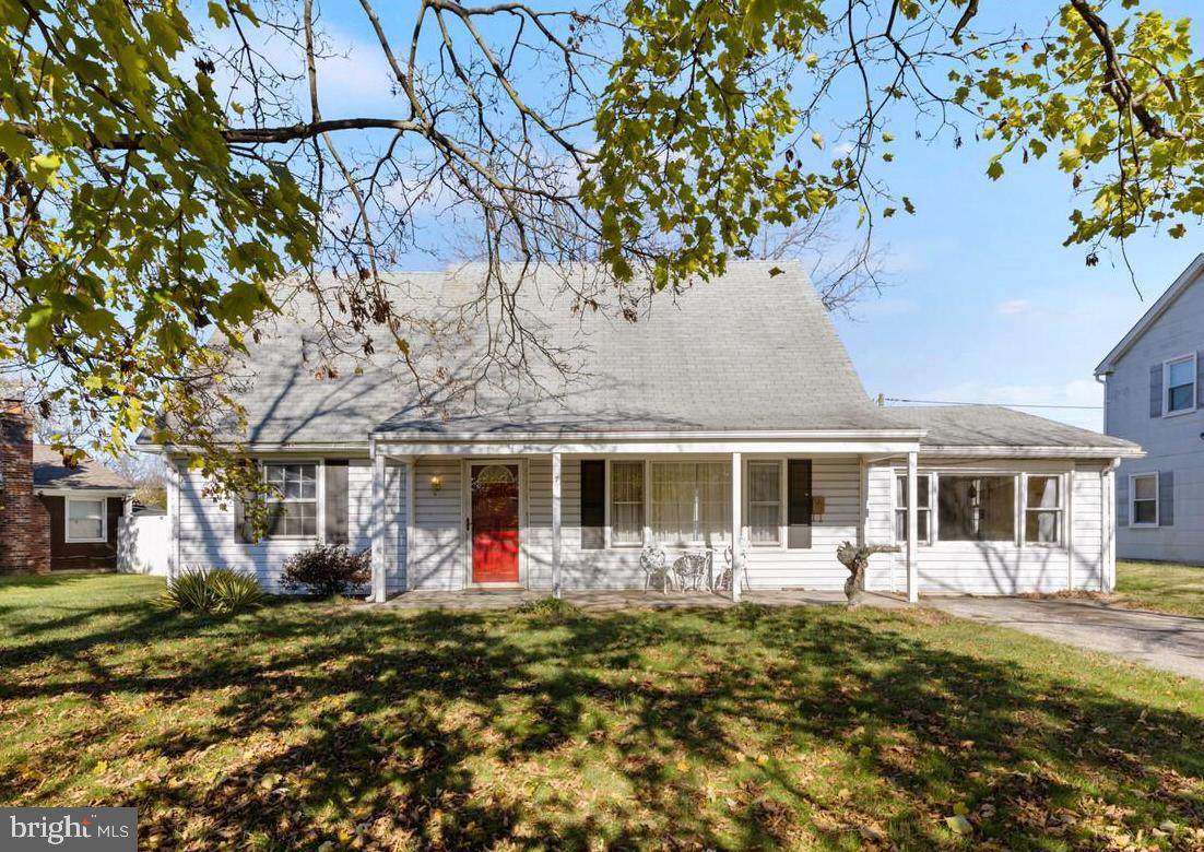 7 Holiday Lane - Photo 1
