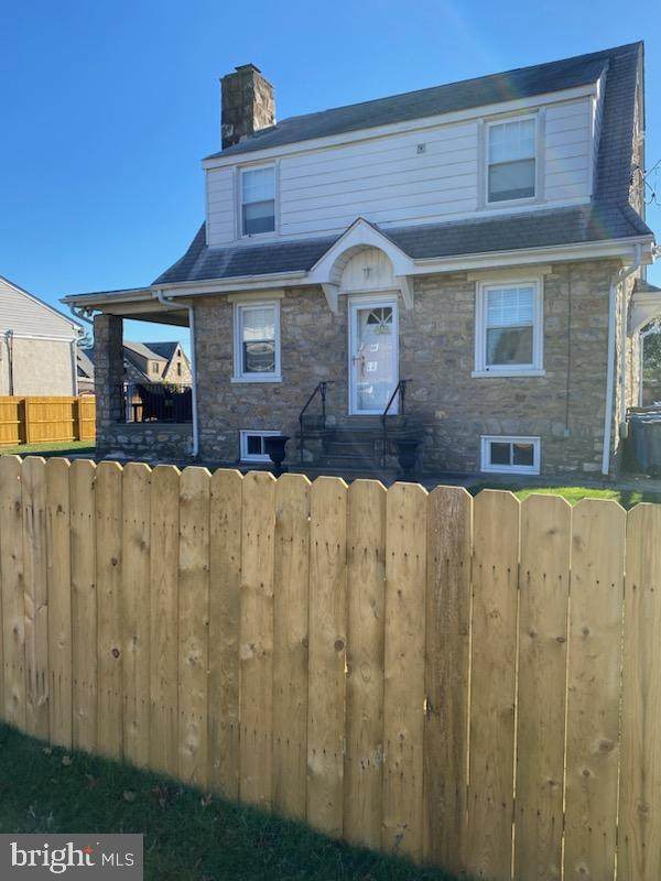 223 Ray Street - Photo 1