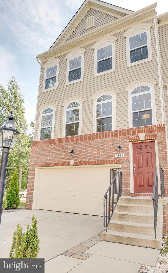 7561 Stonehouse Run Drive - Photo 1