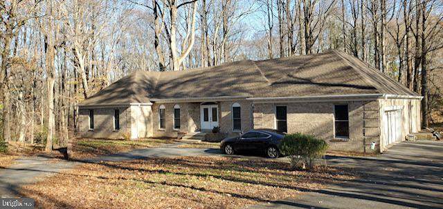 1085 Pemberton Lane - Photo 1