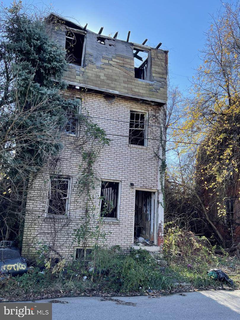 213 Woodrow Street - Photo 1