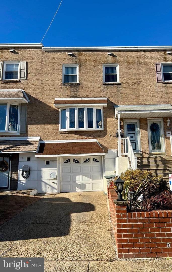 10218 Woburn Place - Photo 1
