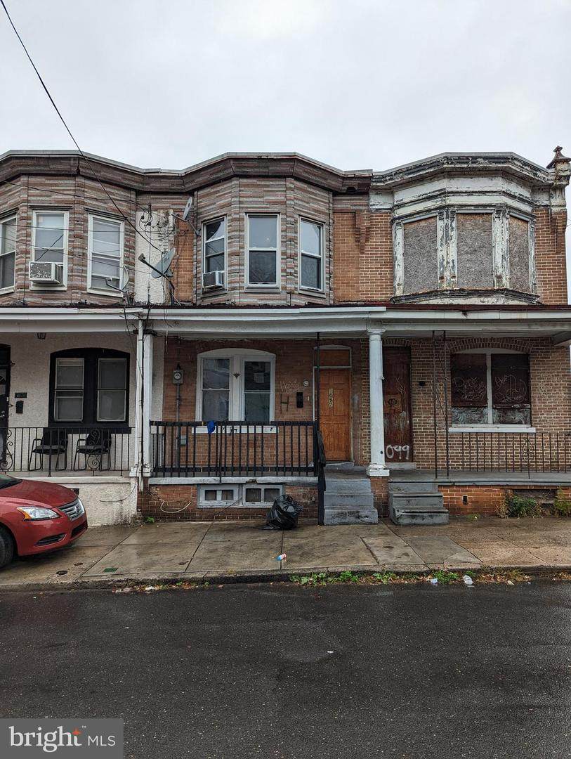 1097 Morton Street - Photo 1