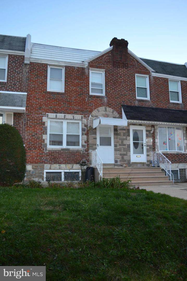 6621 Tackawanna Street - Photo 1