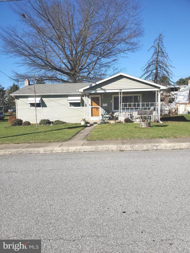 325 W Beaver - Photo 1