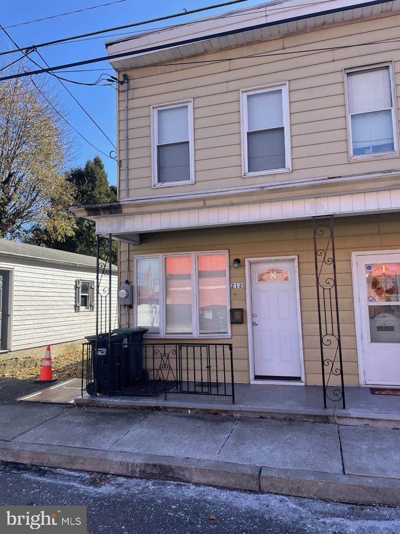 212 W Market Street - Photo 1