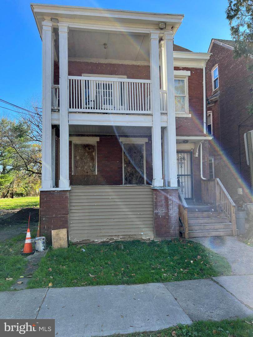 175 Hoffman Avenue - Photo 1