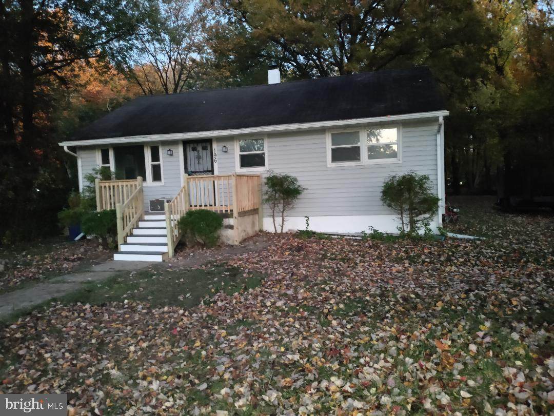 196 Walnut Avenue - Photo 1