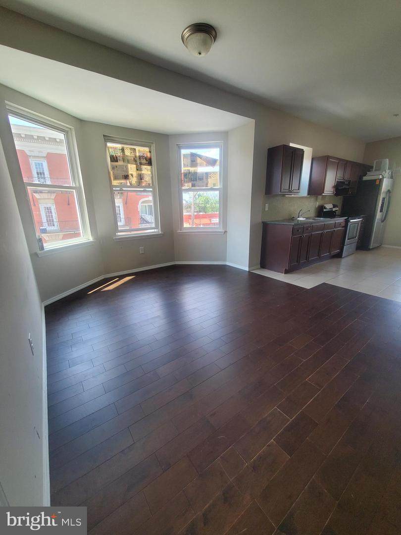 5052-54 Walnut Street - Photo 1