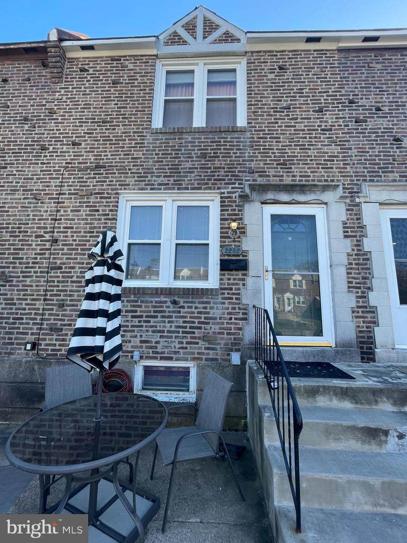 2282 Harwood Avenue - Photo 1