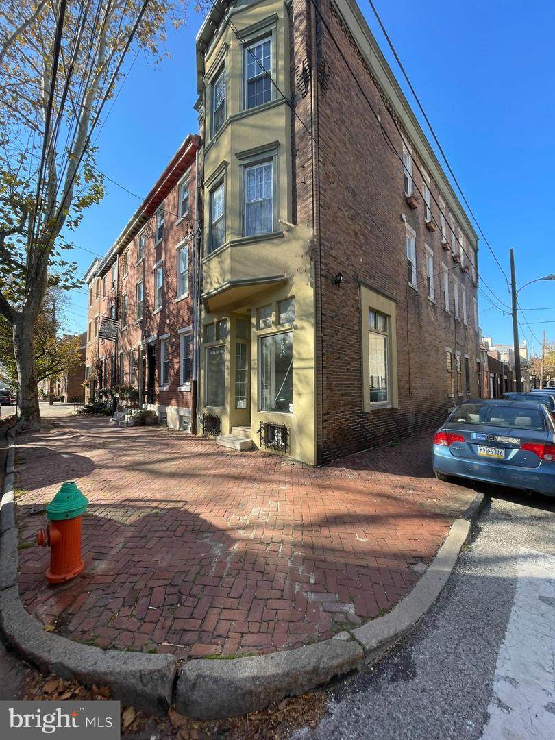 934 Moyamensing Avenue - Photo 1