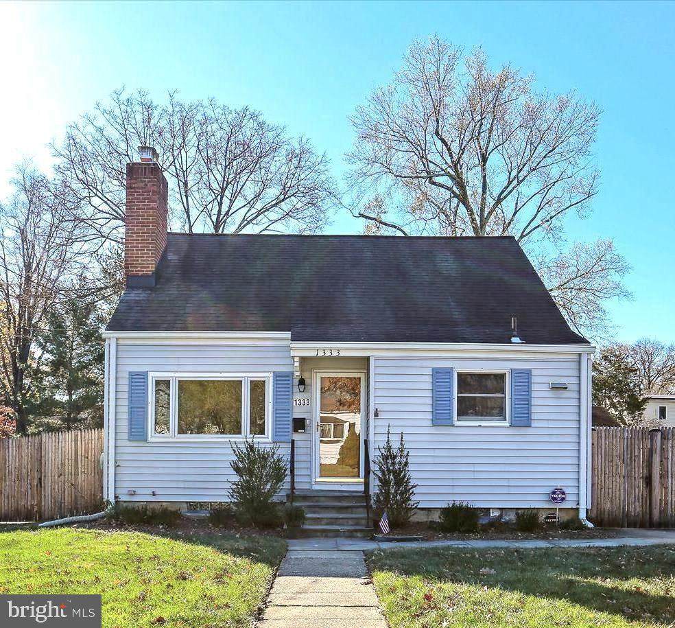 1333 Grandin Avenue - Photo 1