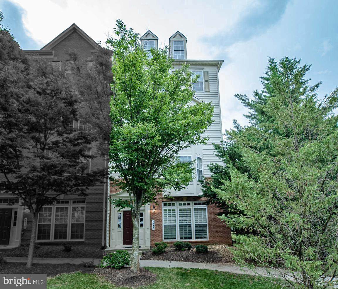 5722 Callcott Way - Photo 1