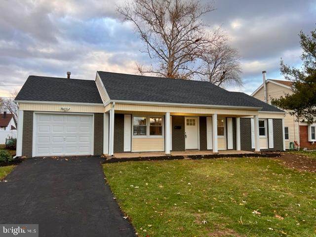 55 Garrison Circle - Photo 1