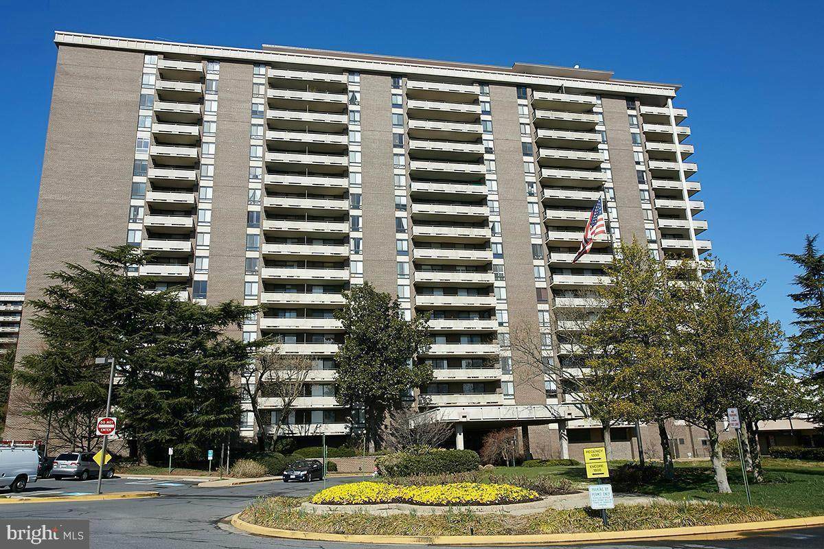 1800 Old Meadow Road - Photo 1