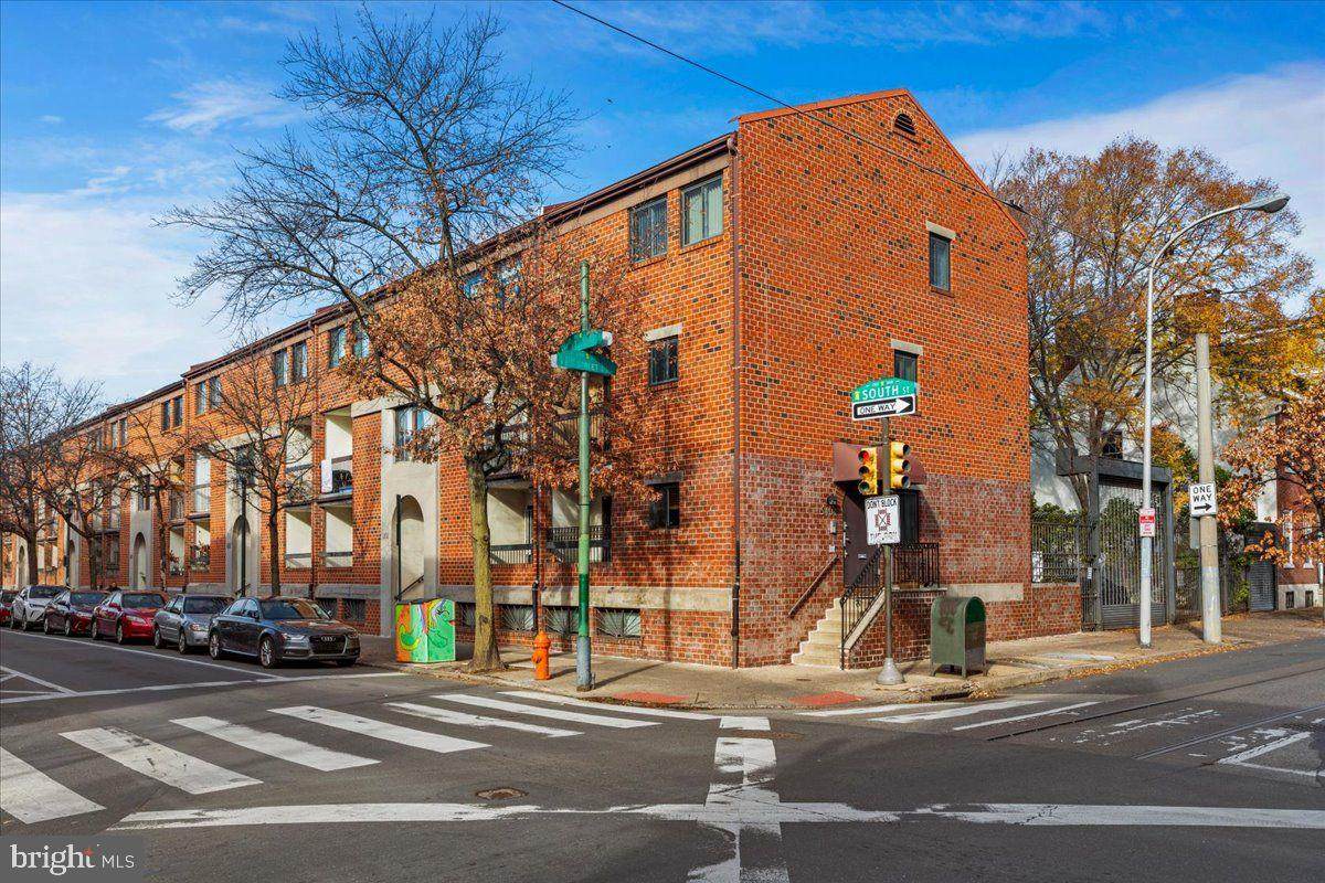 540 11TH Street - Photo 1