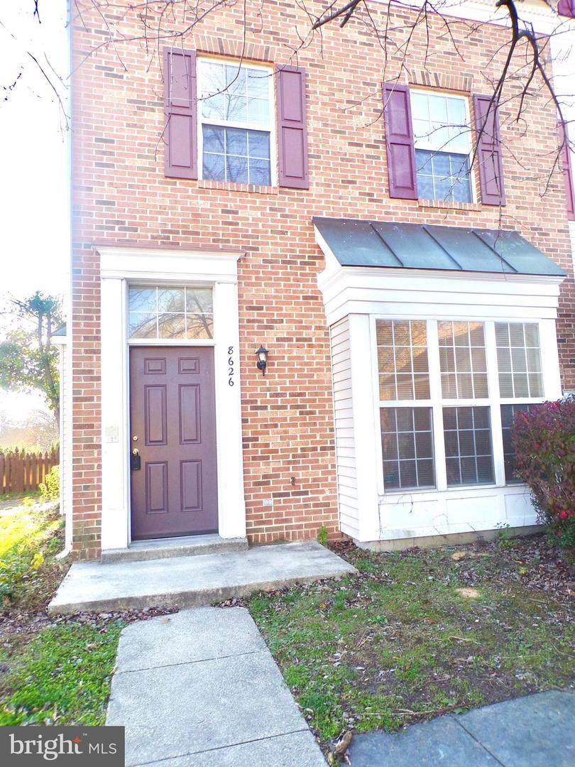 8626 Sycamore Glen Lane - Photo 1