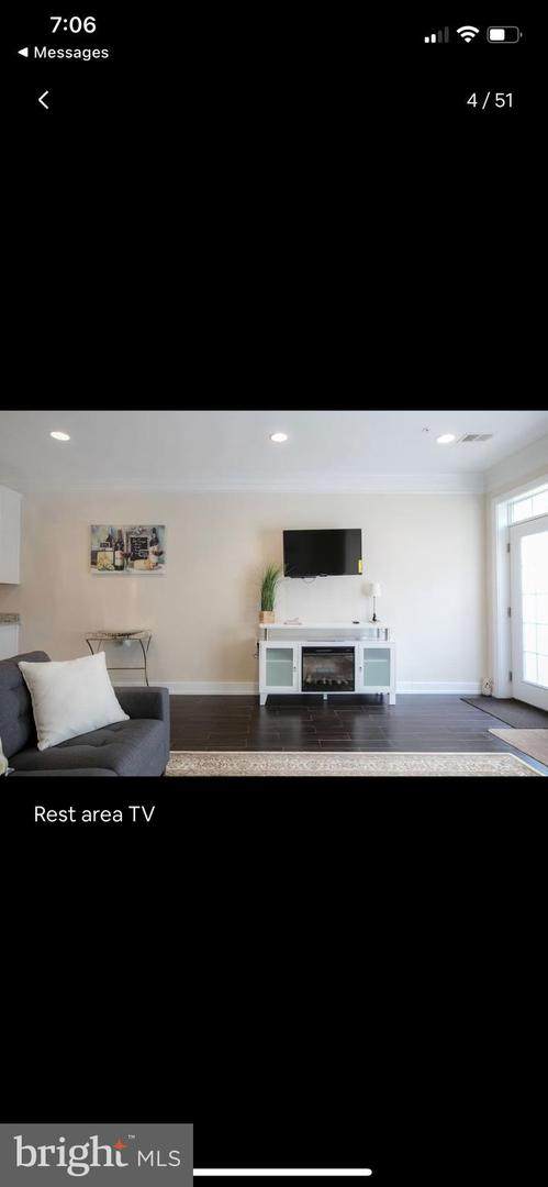 3223 Warder Street - Photo 1