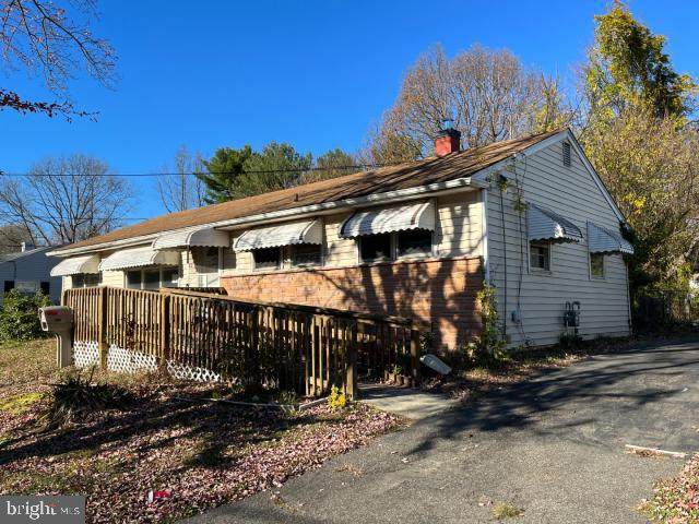 729 Bentley Road - Photo 1