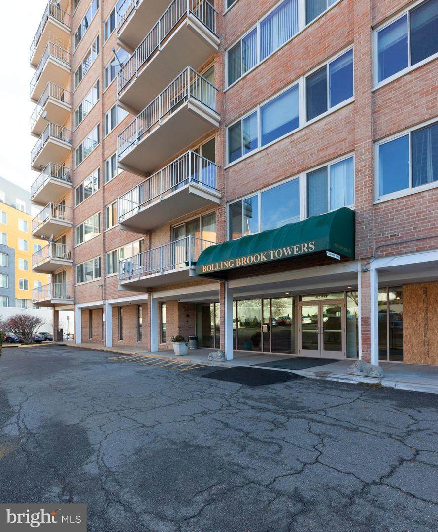 4520 King Street - Photo 1