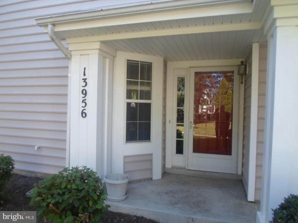 13956 King George Way - Photo 1