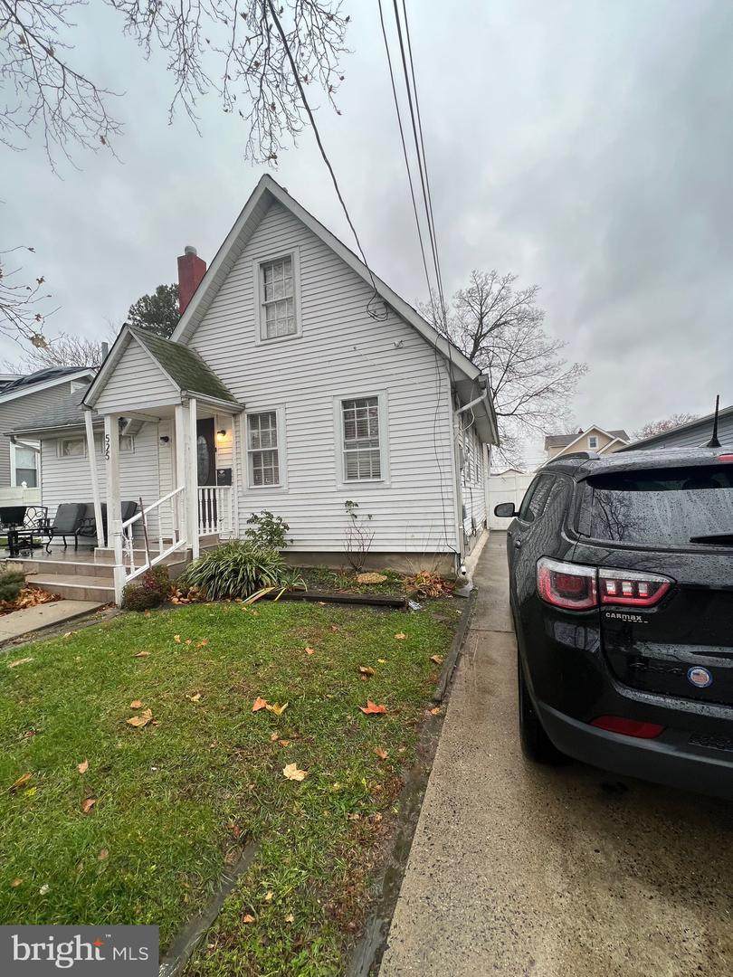 525 River Drive - Photo 1