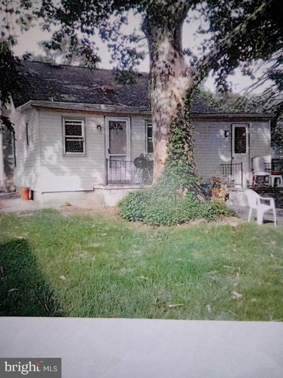 132 Albemarle Avenue - Photo 1