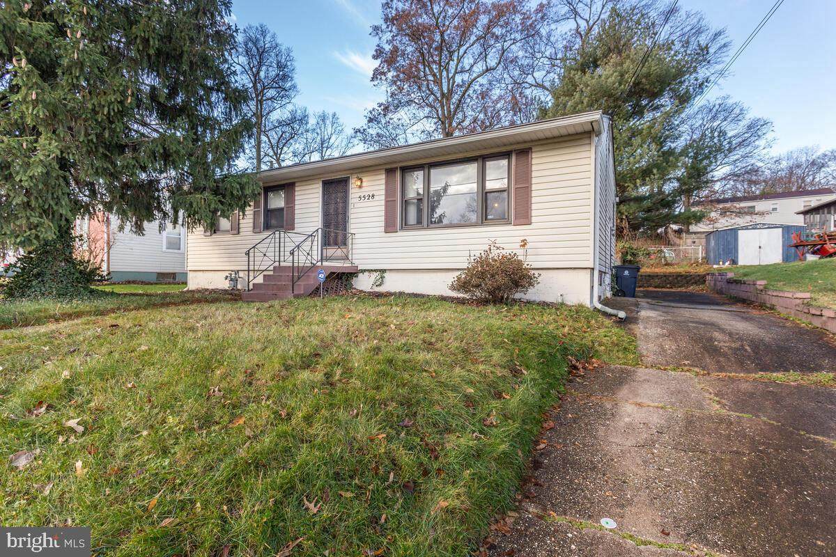 5528 Cordona Street - Photo 1