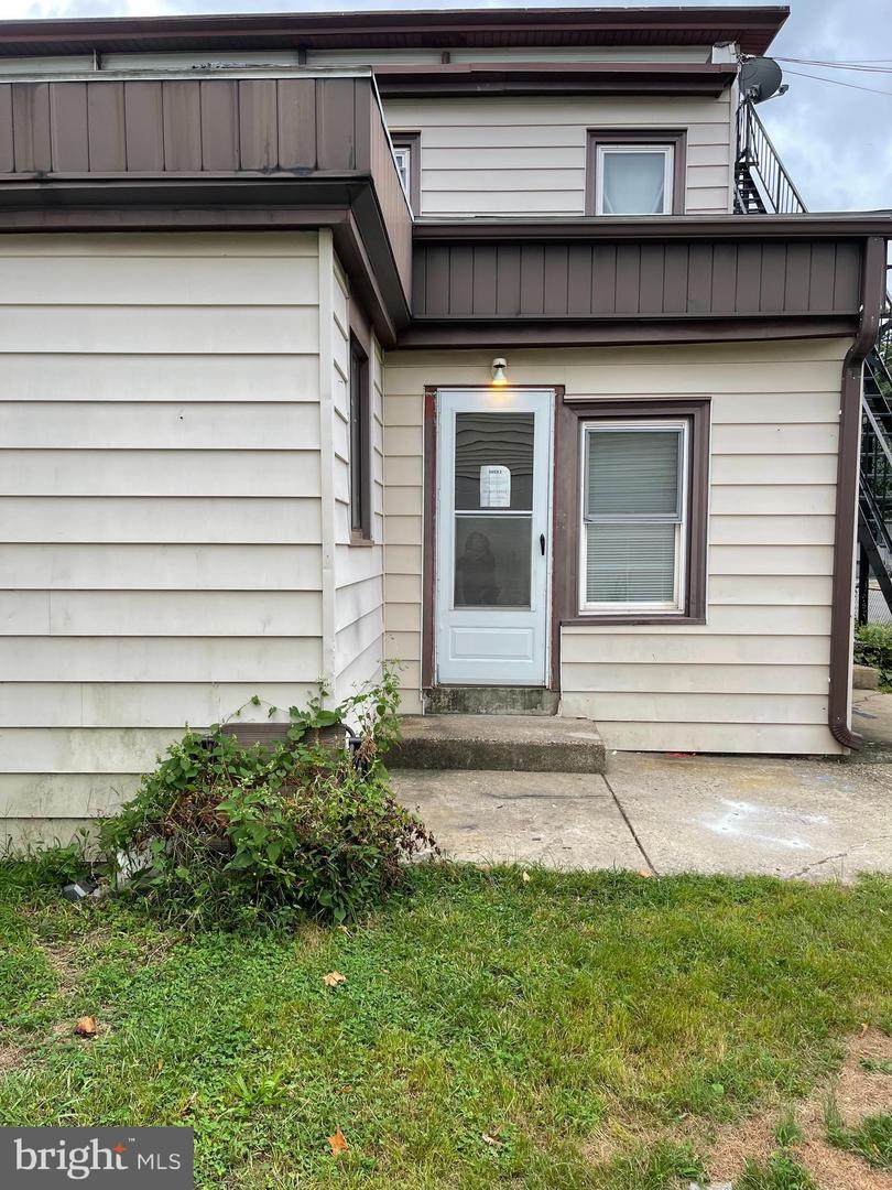 603 Cedar St - Photo 1