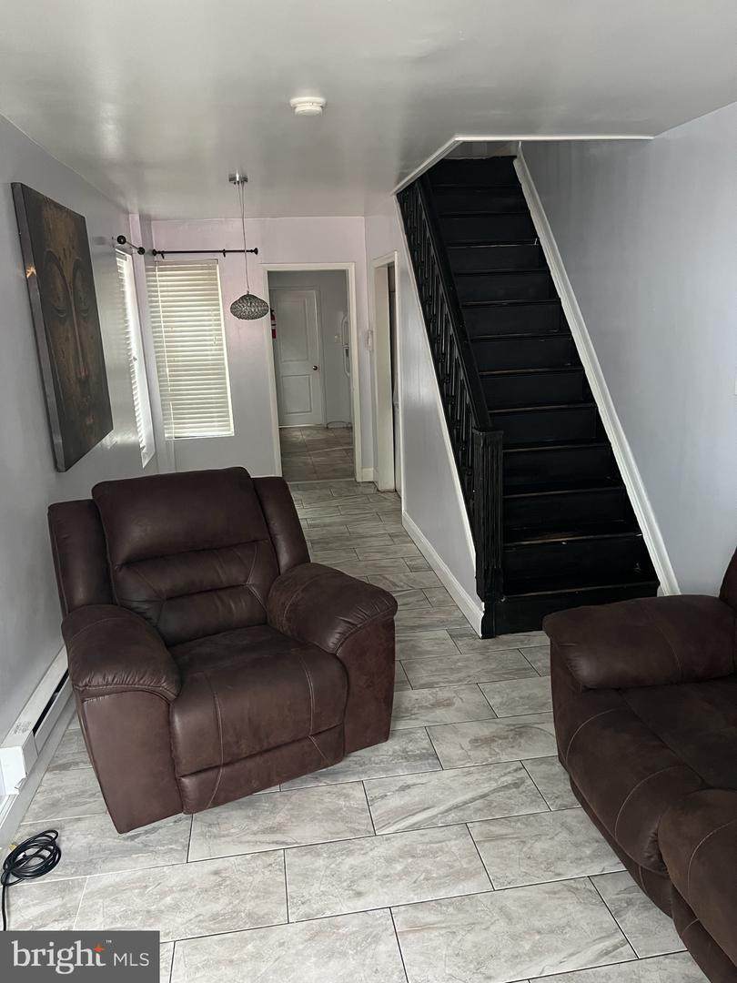 1046 Court Street - Photo 1