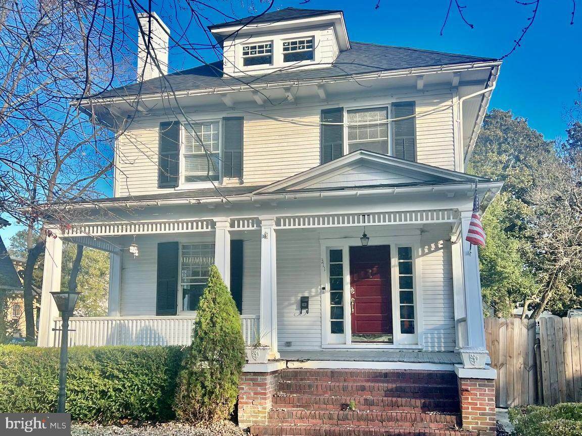 311 Middle Boulevard - Photo 1