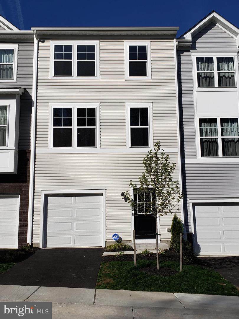 112 Huff Drive - Photo 1