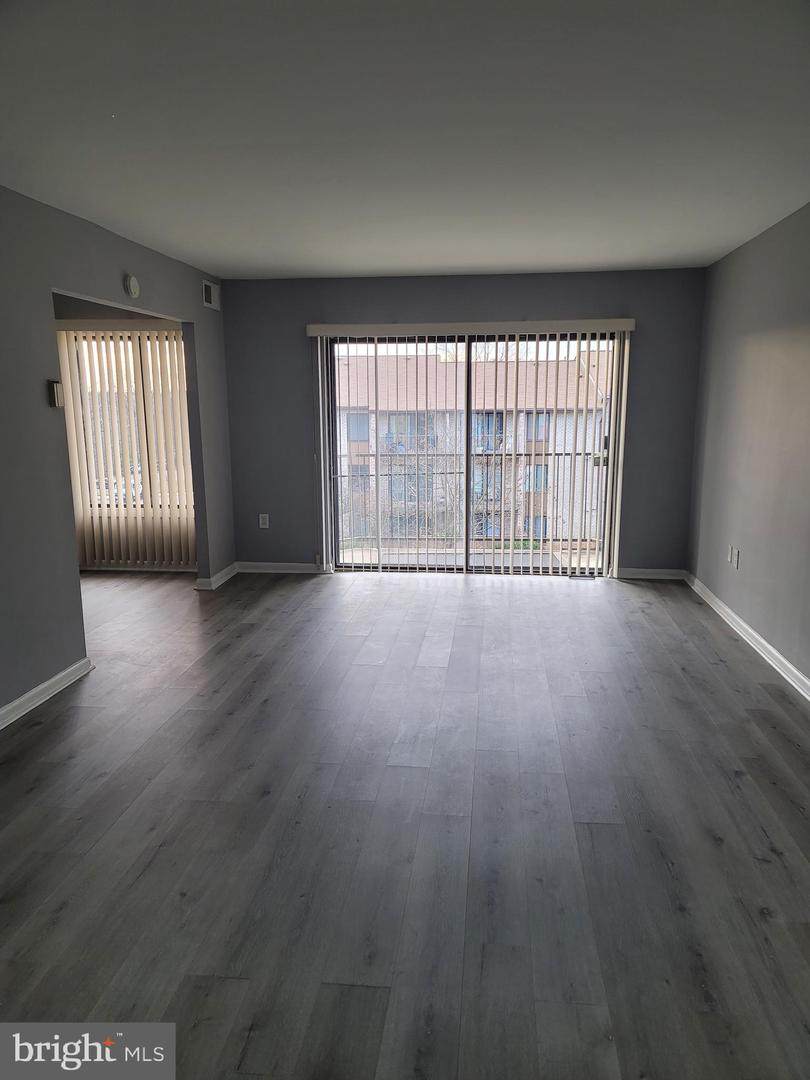 6946 Hanover Parkway - Photo 1