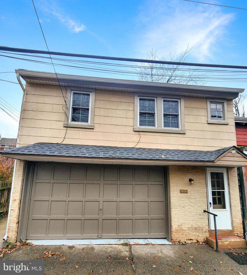 212 Jones Street - Photo 1
