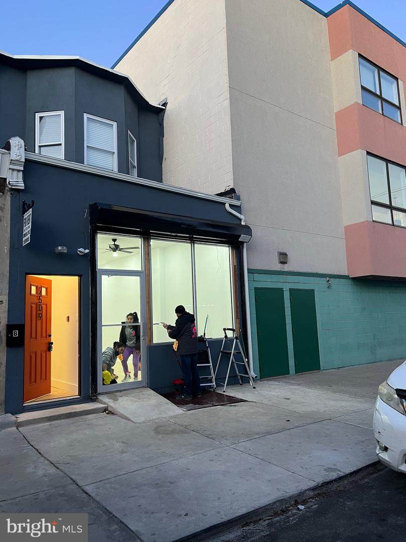 2509 Lehigh Avenue - Photo 1