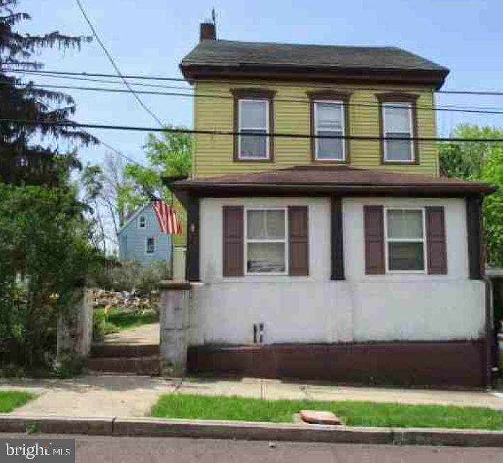 566 West Street - Photo 1