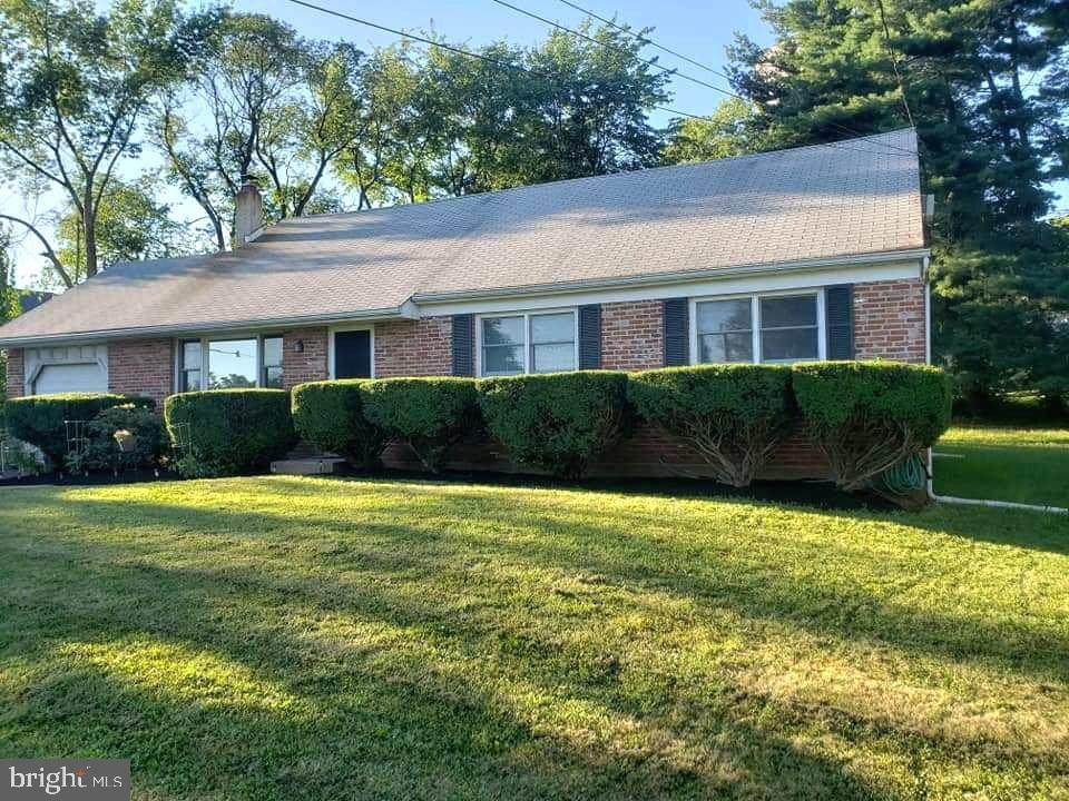 965 Chestnut Street - Photo 1