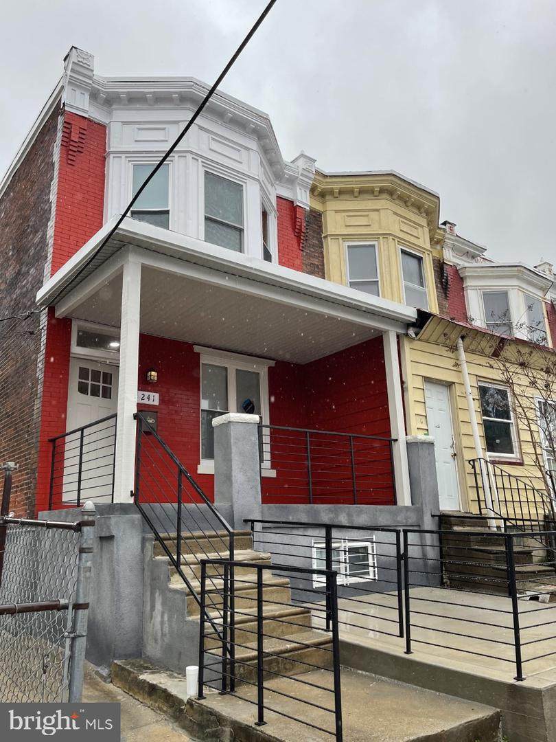 241 Farson Street - Photo 1
