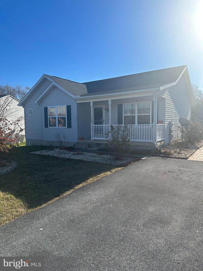 992 Kasinof Avenue - Photo 1