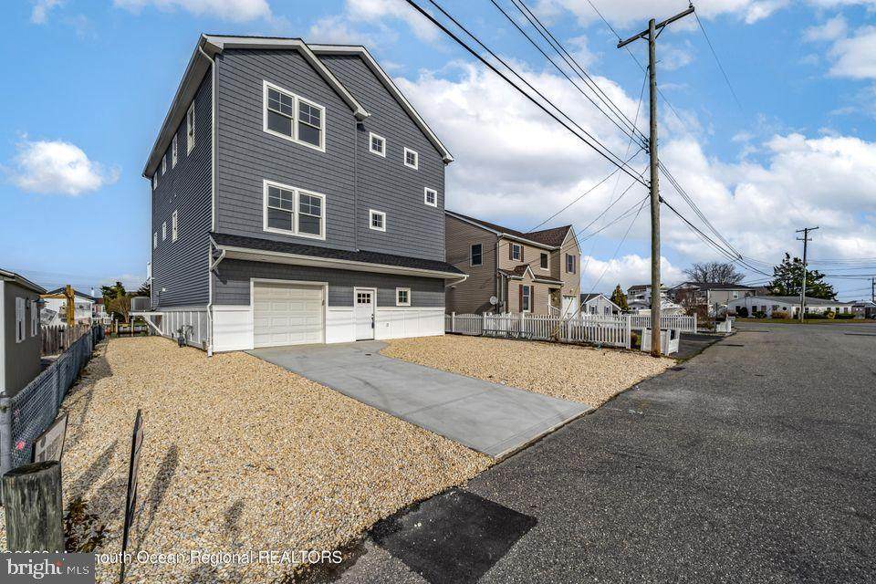 1716 Anchorage Drive - Photo 1