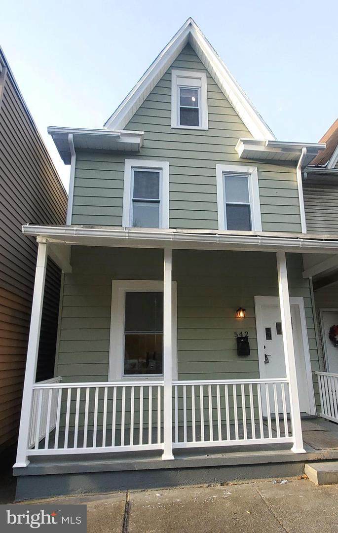 542 2ND Street - Photo 1