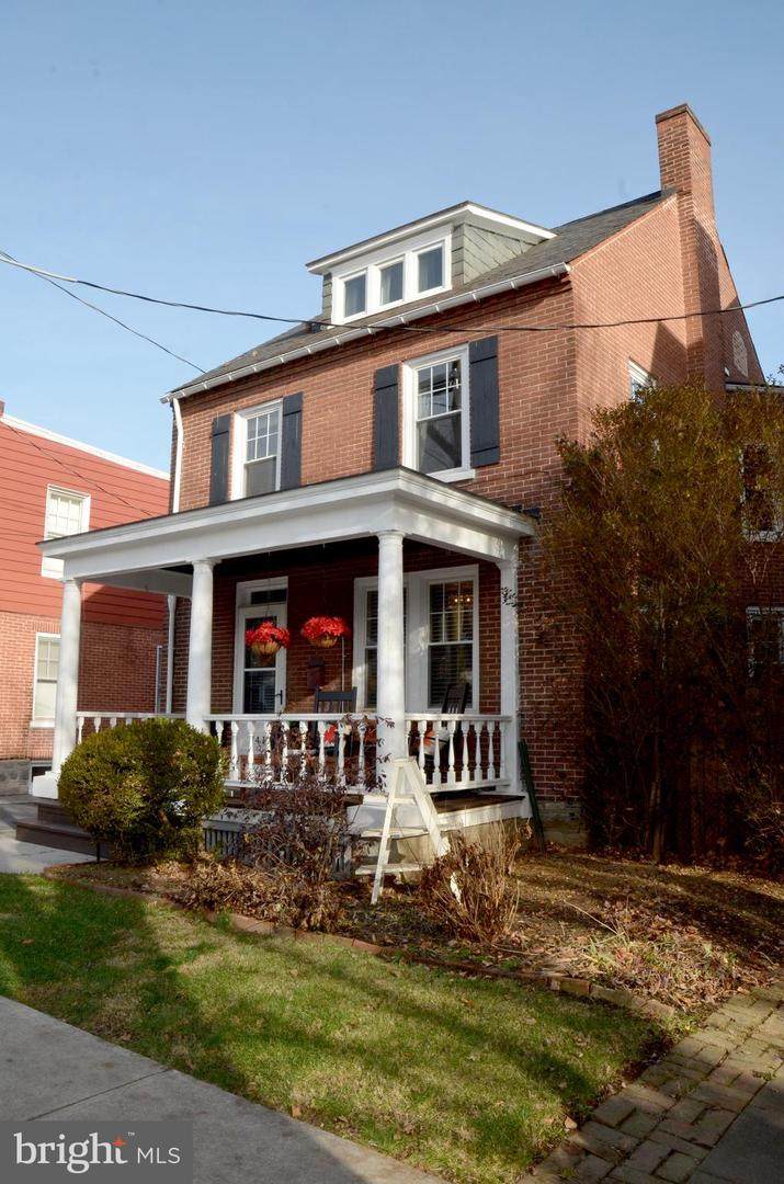 741 Franklin Street - Photo 1