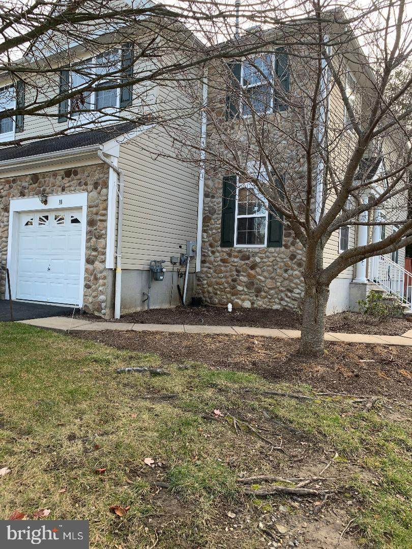 18 Scarlet Oak Drive - Photo 1