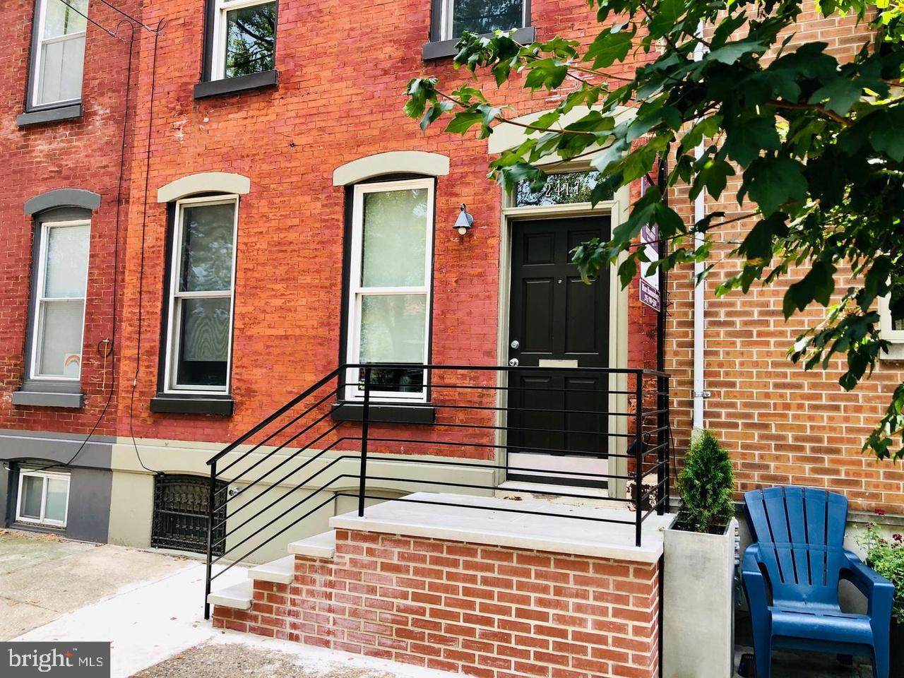 2417 Grays Ferry Avenue - Photo 1