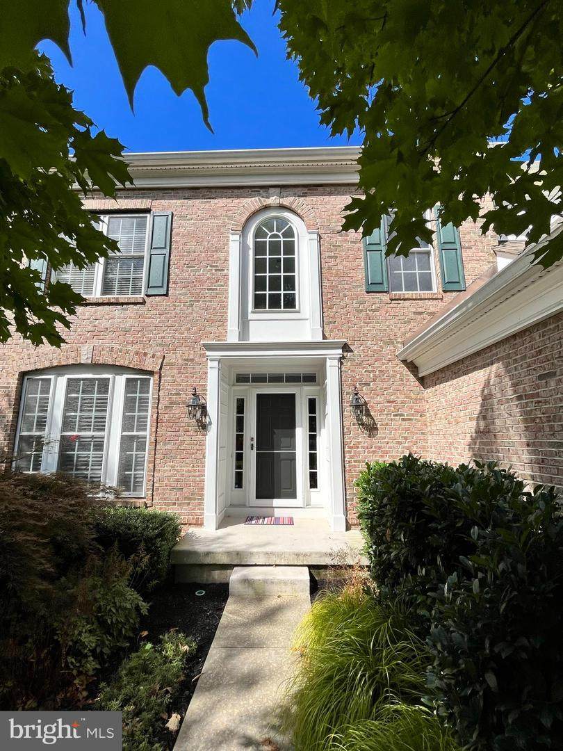 604 Wiltshire Lane - Photo 1