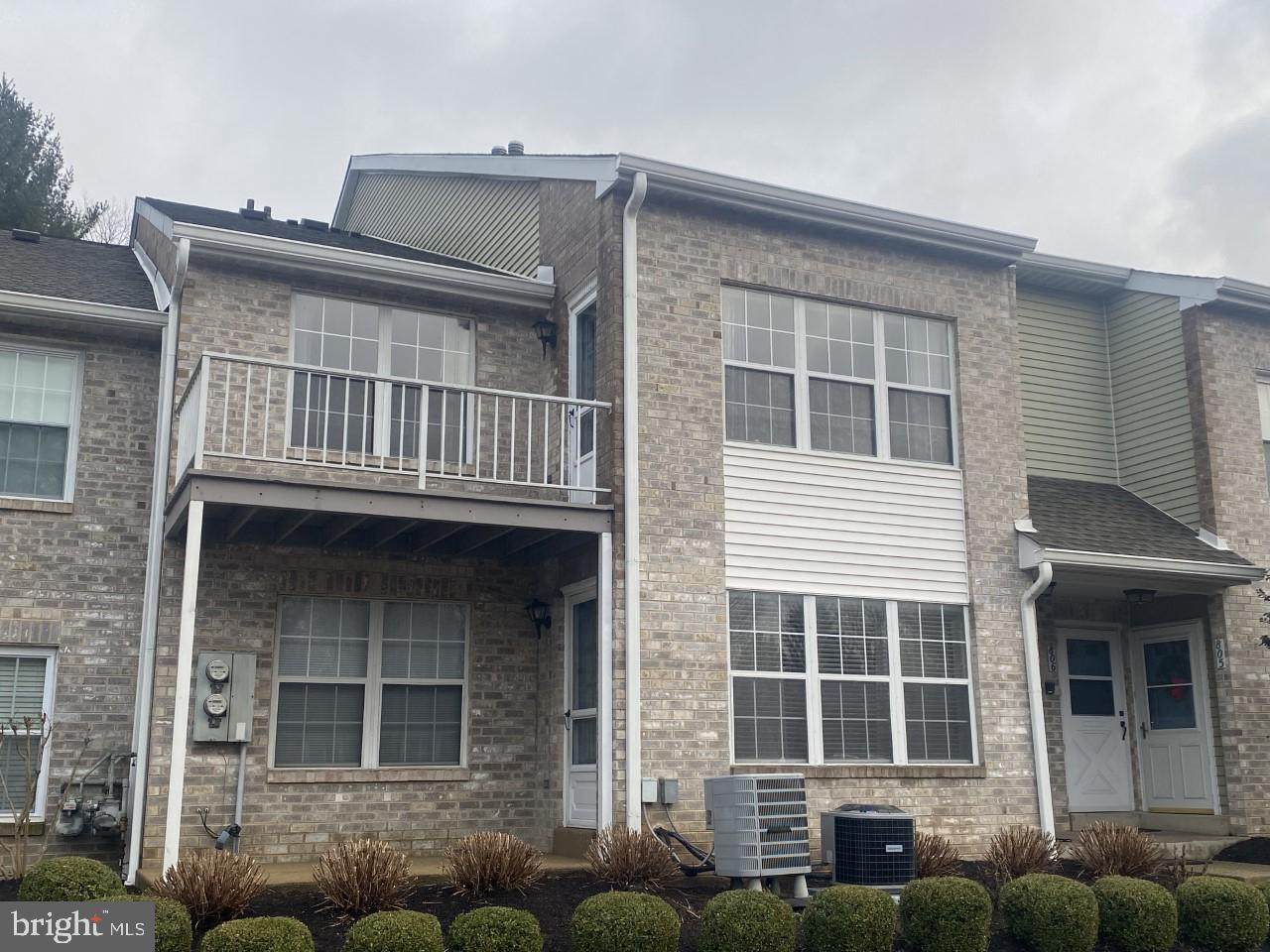804 Valley Glen Road - Photo 1