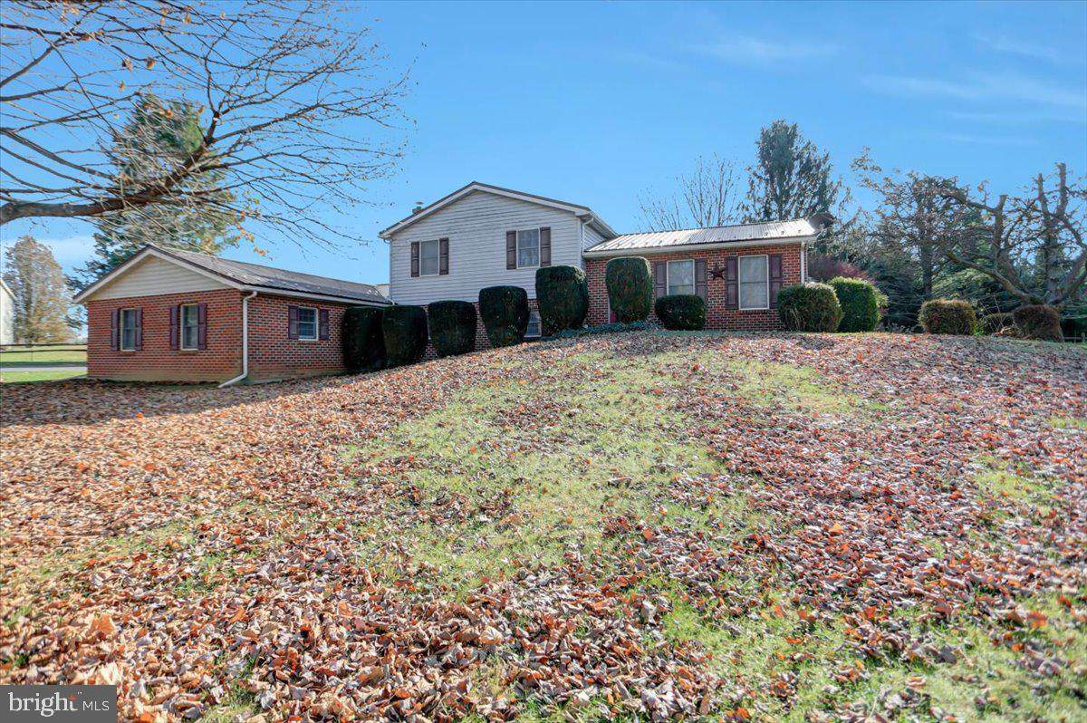 5490 Honey Rock Court - Photo 1