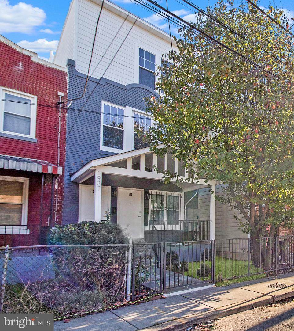 1937 Capitol Avenue - Photo 1