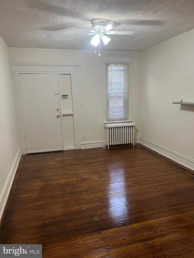 444 Spencer Street - Photo 1